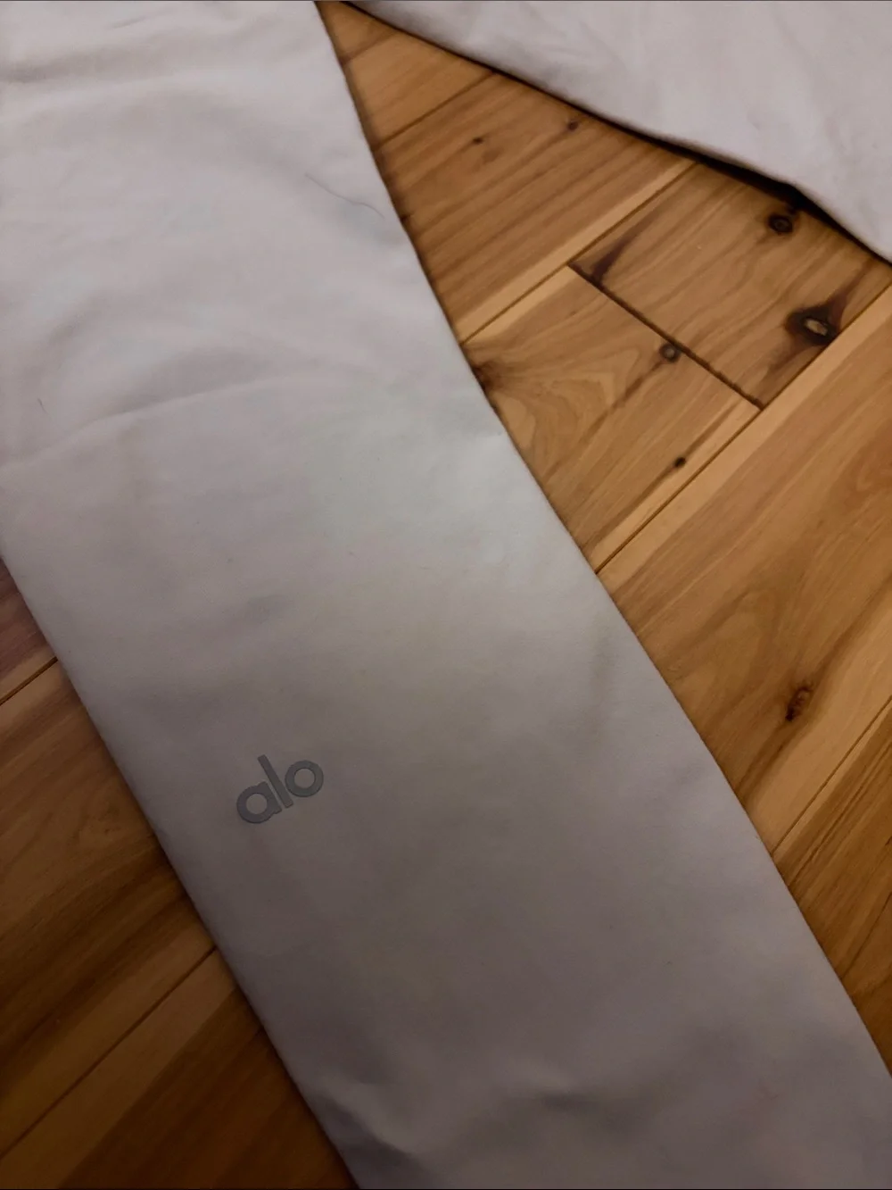 ALO Yoga High-Rise Cream Leggings